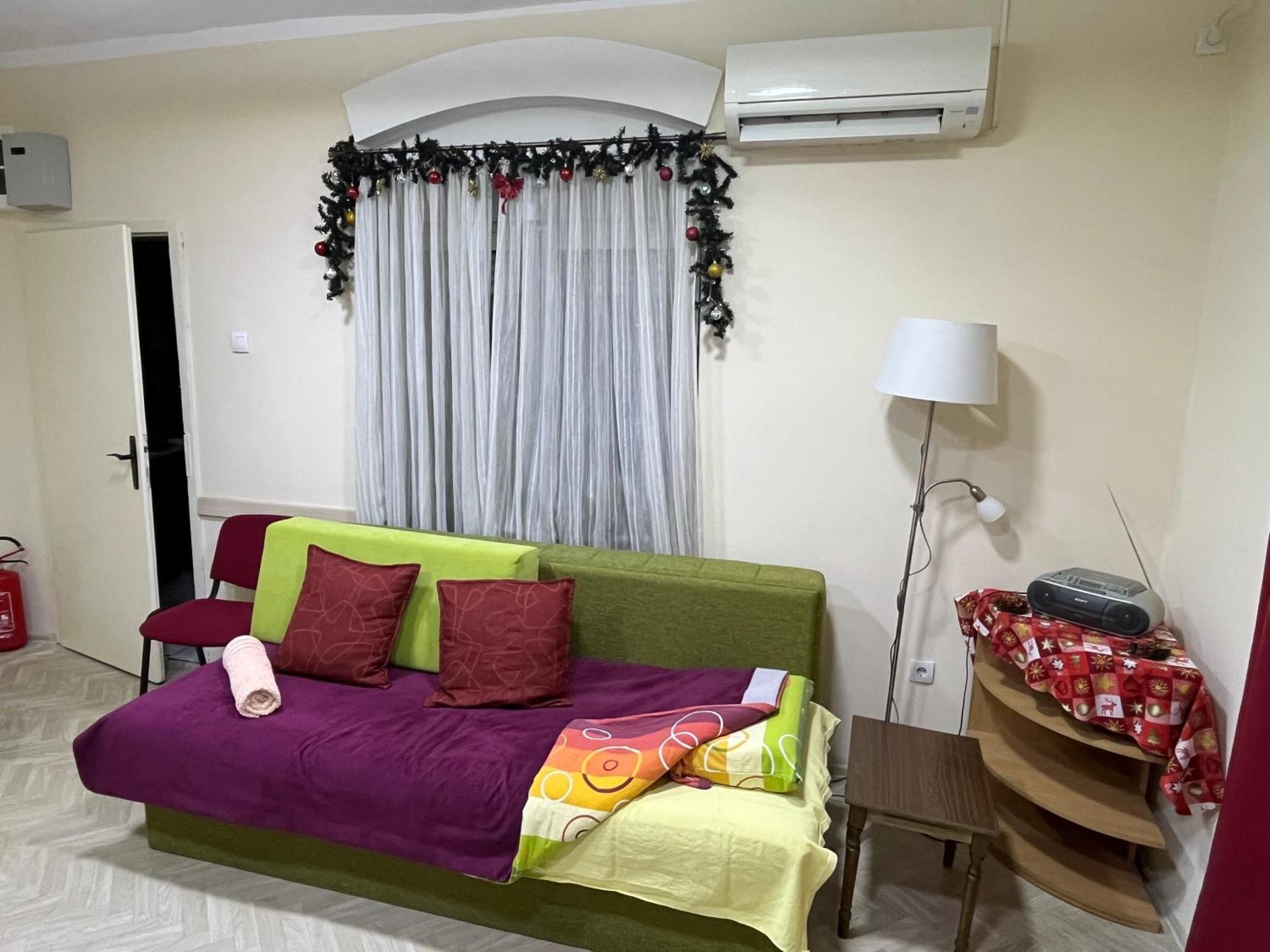 Cozy Apartment In The Center Of Novi Sad! Екстер'єр фото